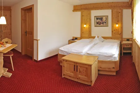 Doppelbettzimmer Komfort Cir 2 - Garni-Hotel Iris